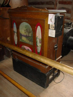 Wurlitzer style 103 band organ #3,995, circa 1928; N.C. Music Hall.