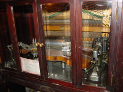 Mills Violano #2,401, circa 1923; N.C. Music Hall.