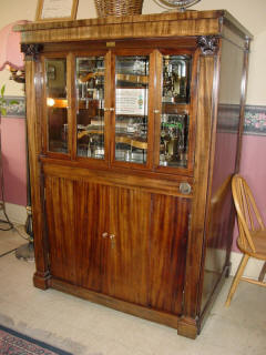 Mills Deluxe Violano #3,395, made in 1926; Wells Fargo Coffee Shop, Virginia City.