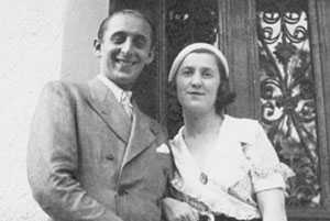 Gitta Gradova with fellow pianist and friend Vladimir Horowitz. Photo courtesy of Thomas Cottle